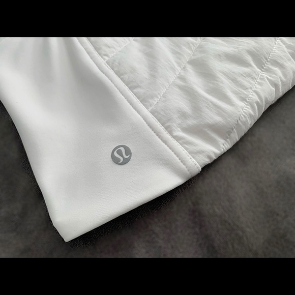 Lululemon White Primaloft Vest w/ Hood Sz 8 - Picture 5 of 6